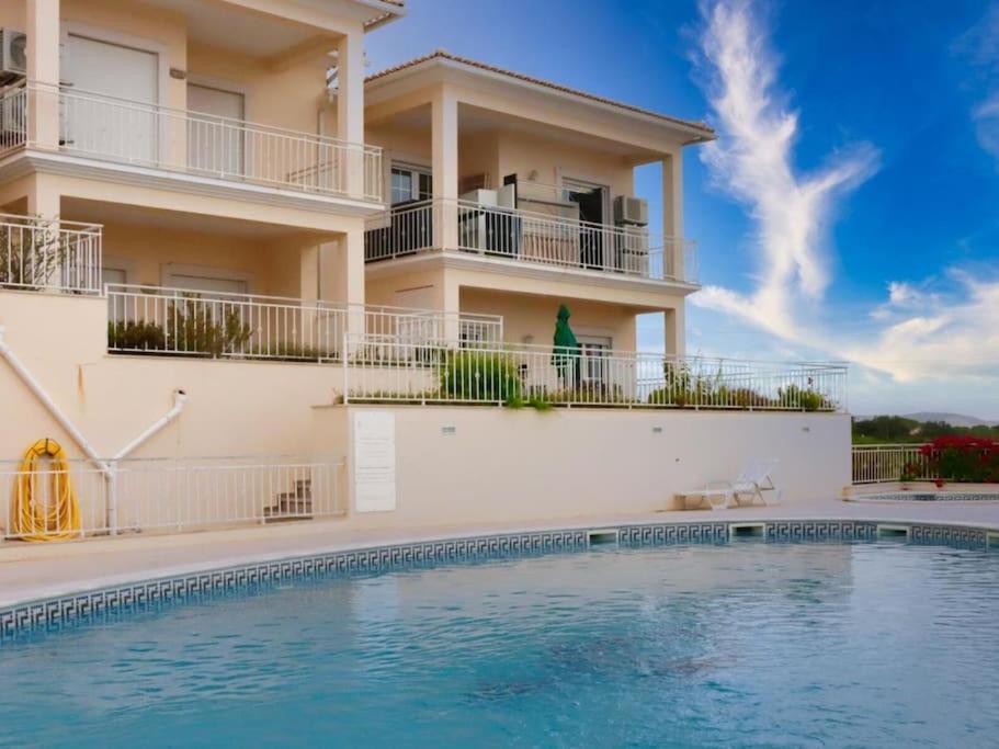 Сasa de vacaciones Balaia Mar House - Sea View & Playground & Garage & Bbq & Albufeira